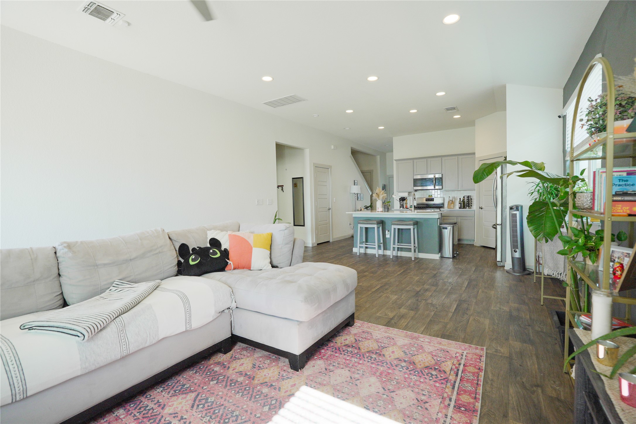 4605 Tully Drive Pflugerville, TX 78660 - Photo 5 of 38 a living room with furniture and a large window