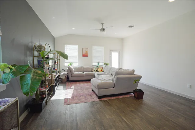 $2,500 | 4605 Tully Drive, Pflugerville, TX 78660