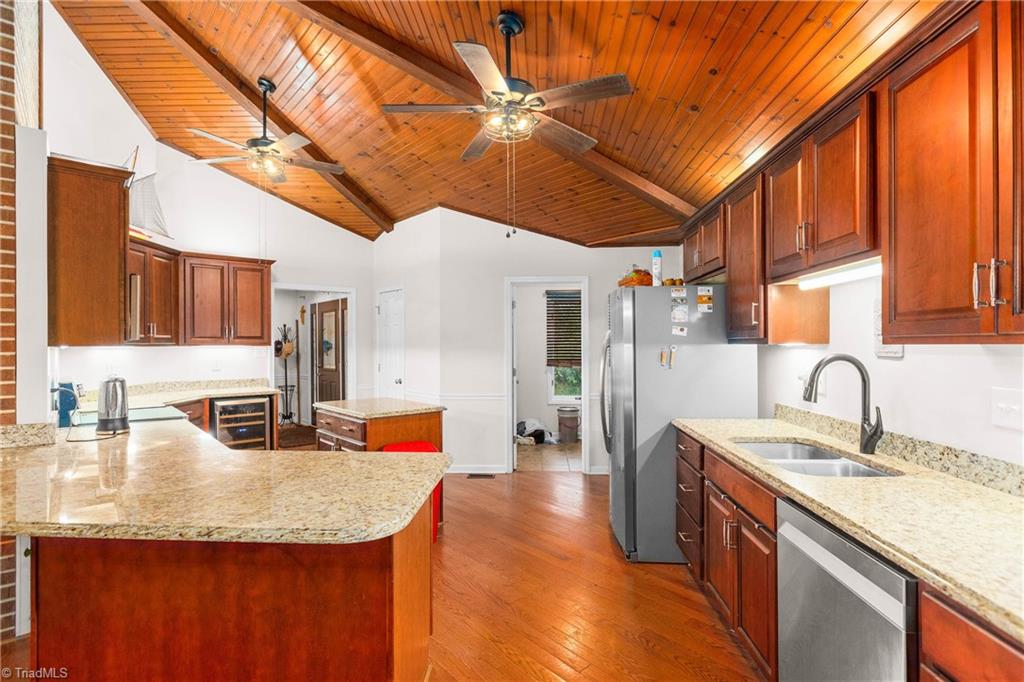 2044 Brims Grove Road Pinnacle, NC 27043 - Photo 8 of 46