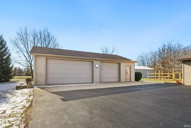 $529,900 | 2915 Highway 827, Angola, IN 46703