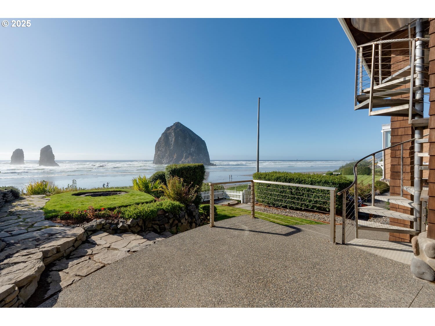 1880 Pacific Avenue Cannon Beach, OR 97110 - Photo 31 of 48