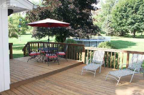 11727 Tipsico Lake Road Fenton, MI 48430 - Photo 24 of 29 20444631-23.JPG