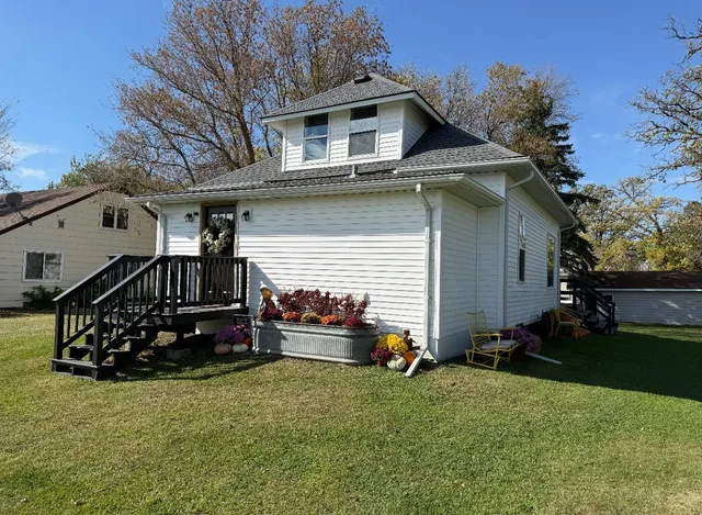 $179,900 | 401 Ward Avenue, Erskine, MN 56535