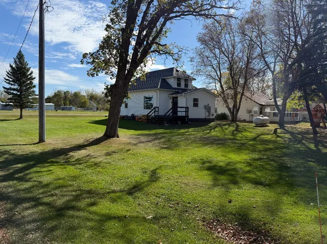 $179,900 | 401 Ward Avenue, Erskine, MN 56535