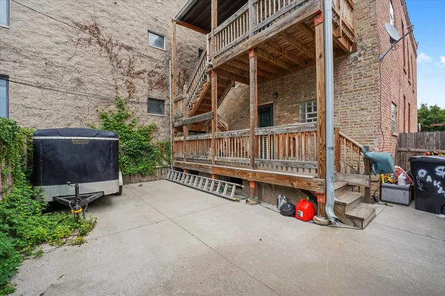 $2,250 | 624 South Oakley Boulevard, Unit 2, Chicago, IL 60612