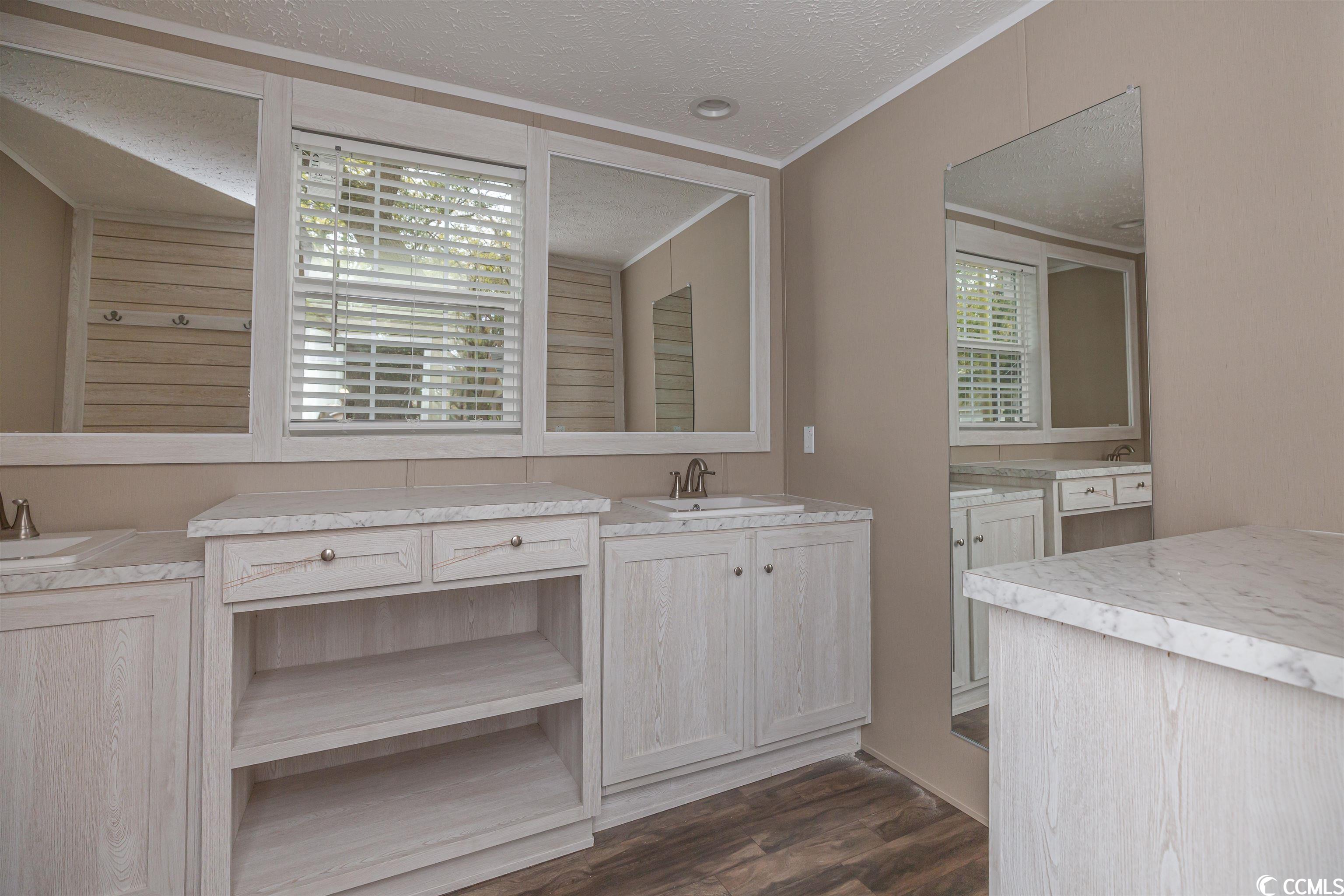 528 Lagrande Drive Murrells Inlet, SC 29576 - Photo 5 of 30 Gallery Image 5