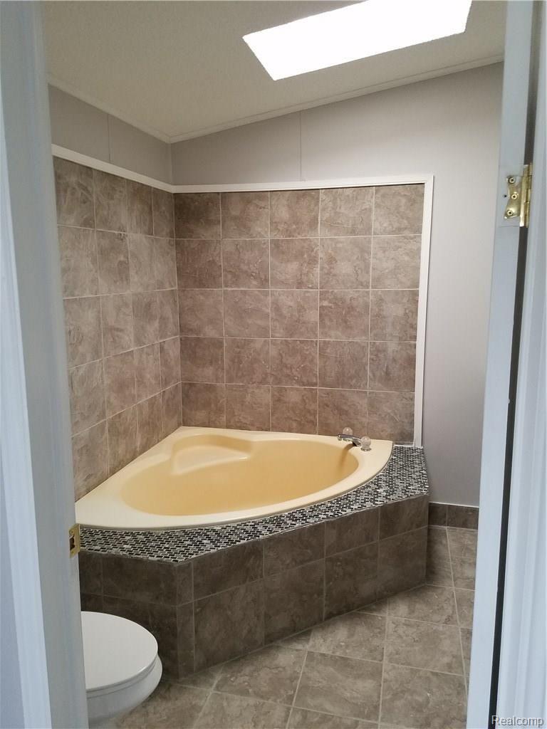14010 West Point Street Taylor, MI 48180 - Photo 24 of 27 20170210_112652.jpg