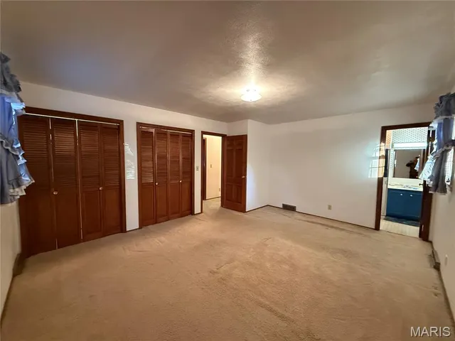 $245,000 | 1115 Robert Drive, Godfrey, IL 62035