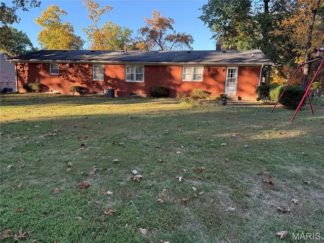 $245,000 | 1115 Robert Drive, Godfrey, IL 62035