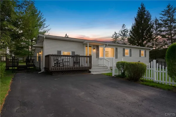 $259,900 | 24 St Anthony Street, Auburn, NY 13021