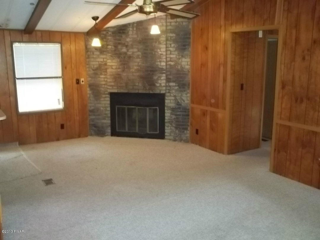 561 Raymondskill Road Milford, PA 18337 - Photo 5 of 10 Gallery Image 5