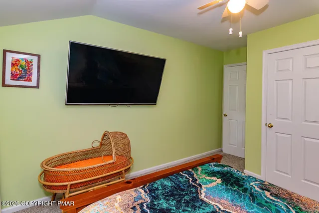 $314,900 | 122 Dover Drive, Bushkill, PA 18324