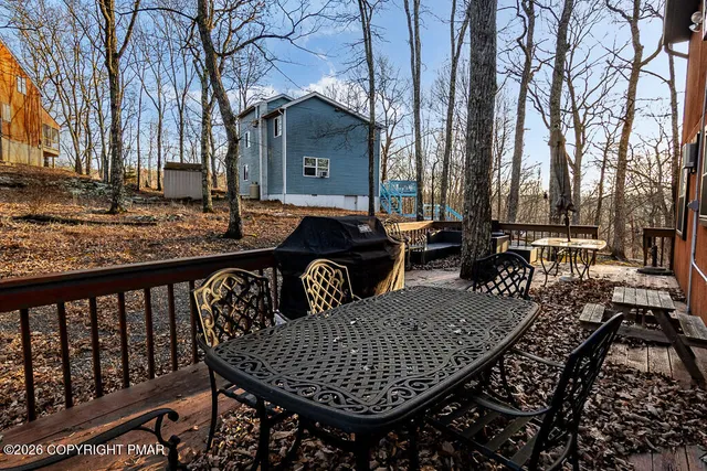 $314,900 | 122 Dover Drive, Bushkill, PA 18324