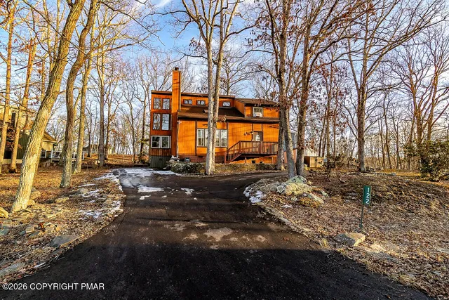 $314,900 | 122 Dover Drive, Bushkill, PA 18324