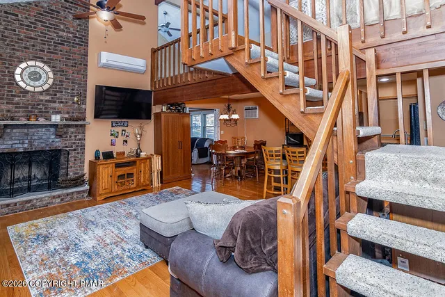 $314,900 | 122 Dover Drive, Bushkill, PA 18324