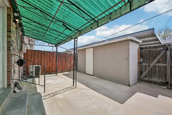 $285,000 | 9116 Lehigh Avenue, Denver, CO 80237