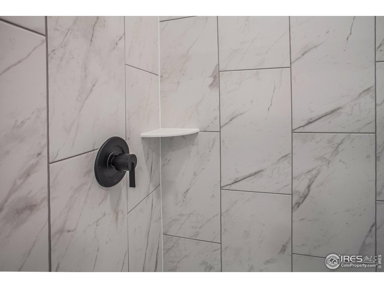 6071 Red Barn Road Timnath, CO 80547 - Photo 27 of 40 MASTER BATH