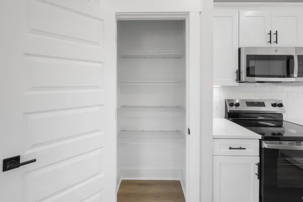 $2,250 | 710 Dale Place, Unit 2, Fort Walton Beach, FL 32547