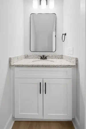 $2,250 | 710 Dale Place, Unit 2, Fort Walton Beach, FL 32547