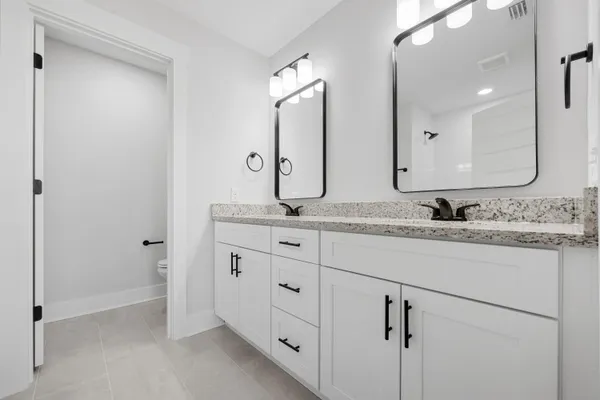 $2,250 | 710 Dale Place, Unit 2, Fort Walton Beach, FL 32547