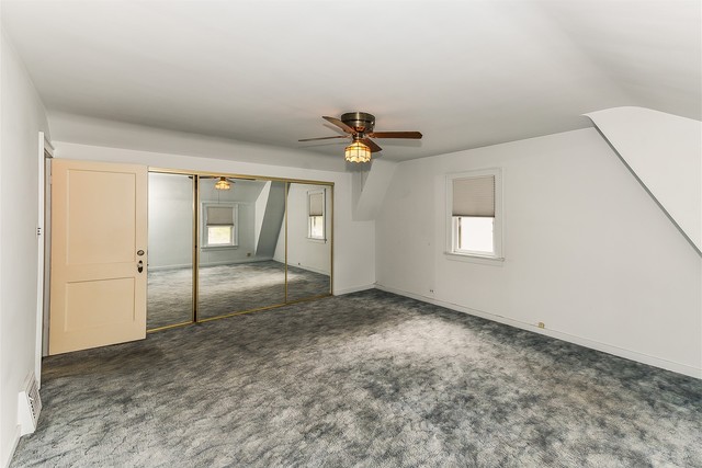 333 South Wolf Road Des Plaines, IL 60016 - Photo 16 of 25 a view of an empty room and window