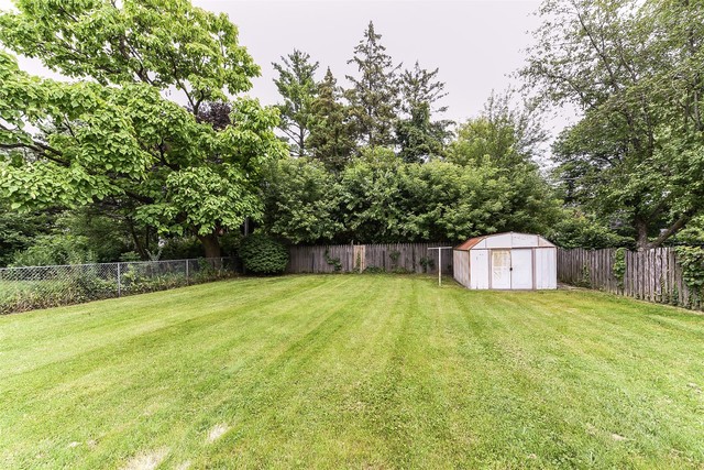 333 South Wolf Road Des Plaines, IL 60016 - Photo 24 of 25 a view of a back yard