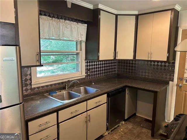 $1,750 | 150 Sherwood Drive, Athens, GA 30606