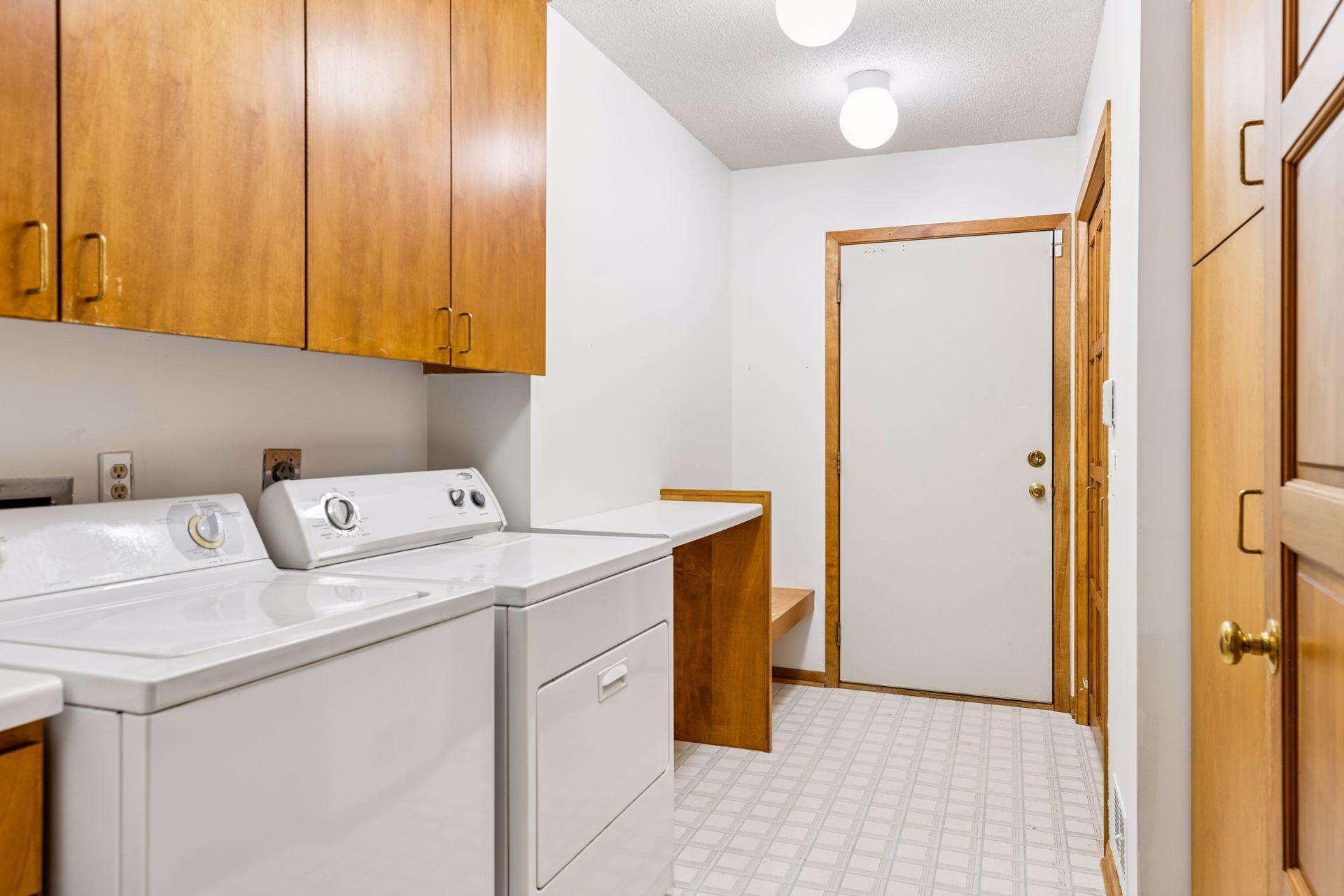 8048 Telegraph Road Bloomington, MN 55438 - Photo 32 of 73