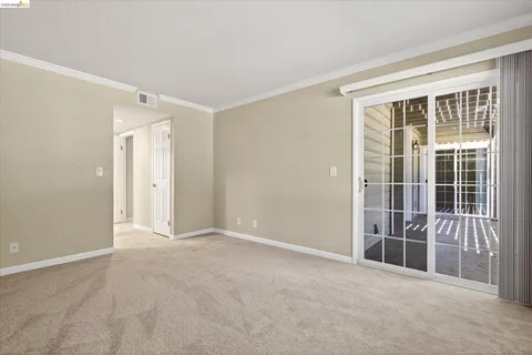 $474,999 | 660 Canyon Oaks Drive, Unit B, Oakland, CA 94605