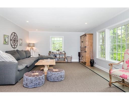 22 Norwich Road Wellesley, MA 02481 - Photo 7 of 22