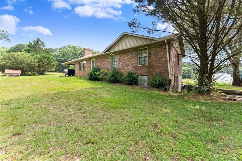 5590 Howard Road Cumming, GA 30040 - Photo 5 of 32