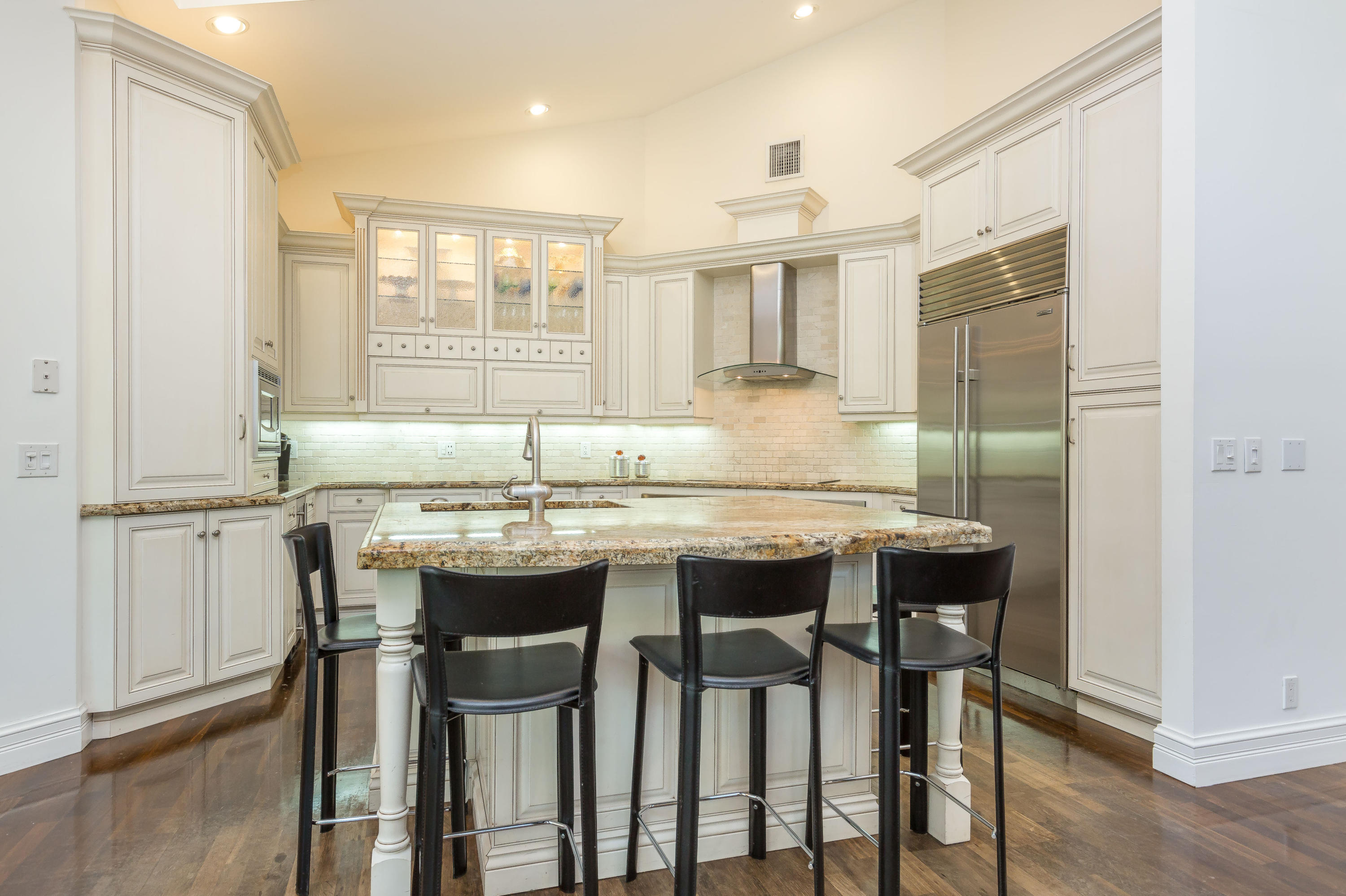 5776 Hamilton Way Boca Raton, FL 33496 - Photo 3 of 11 Kitchen