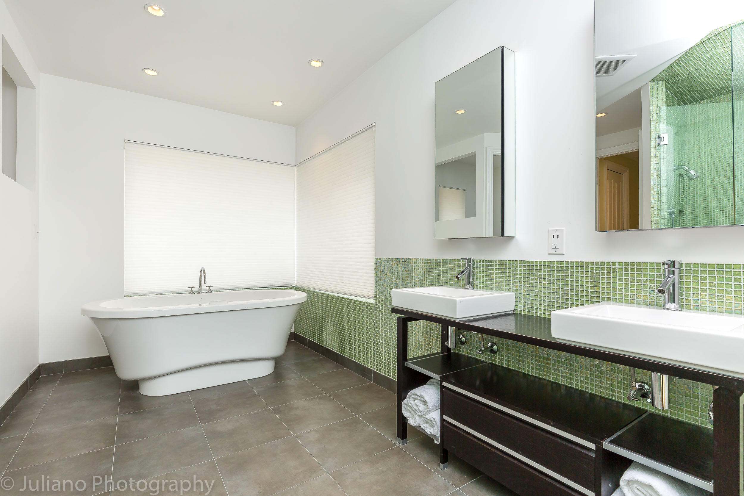 5776 Hamilton Way Boca Raton, FL 33496 - Photo 8 of 11 Master Bath