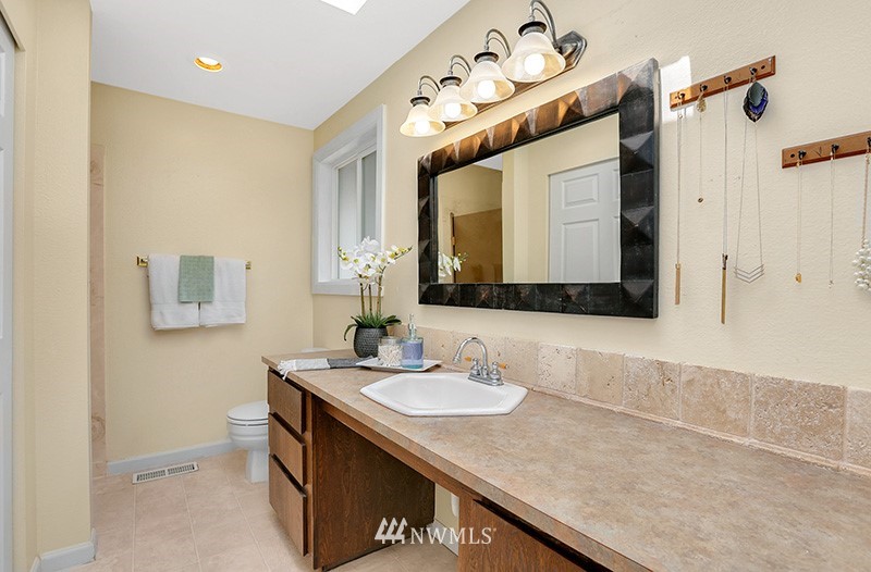225 225th Street Southeast Bothell, WA 98021 - Photo 15 of 25