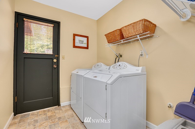 225 225th Street Southeast Bothell, WA 98021 - Photo 17 of 25