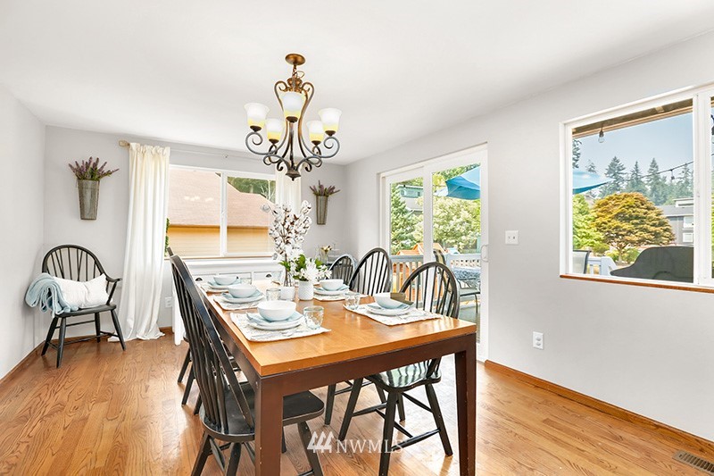 225 225th Street Southeast Bothell, WA 98021 - Photo 3 of 25