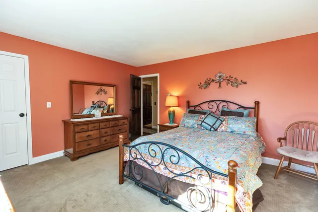 $799,900 | 13 Johns Drive, Hooksett, NH 03106