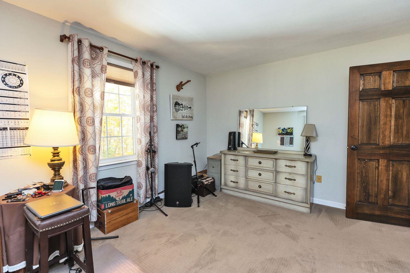 13 Johns Drive Hooksett, NH 03106 - Photo 22 of 55