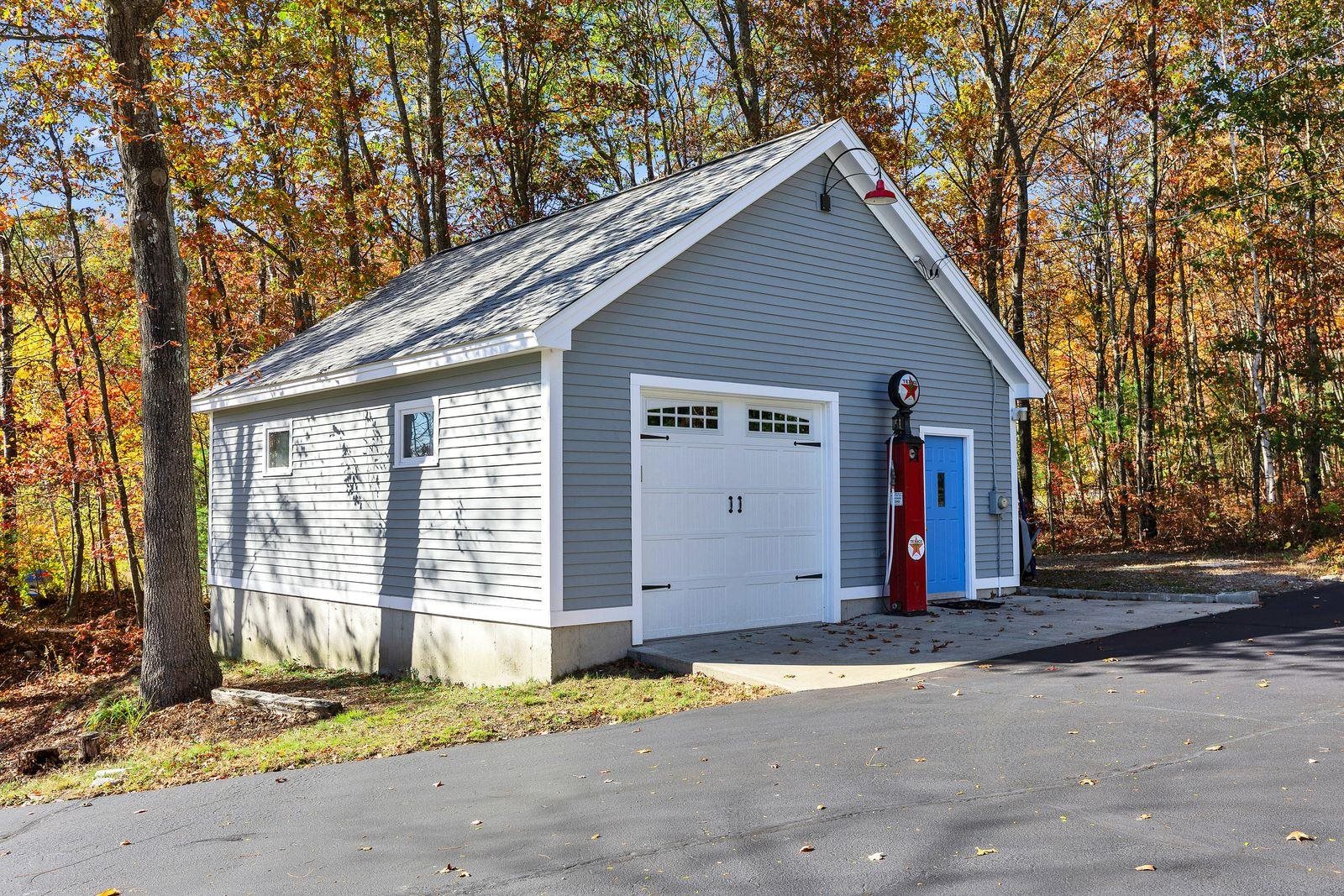 13 Johns Drive Hooksett, NH 03106 - Photo 39 of 55