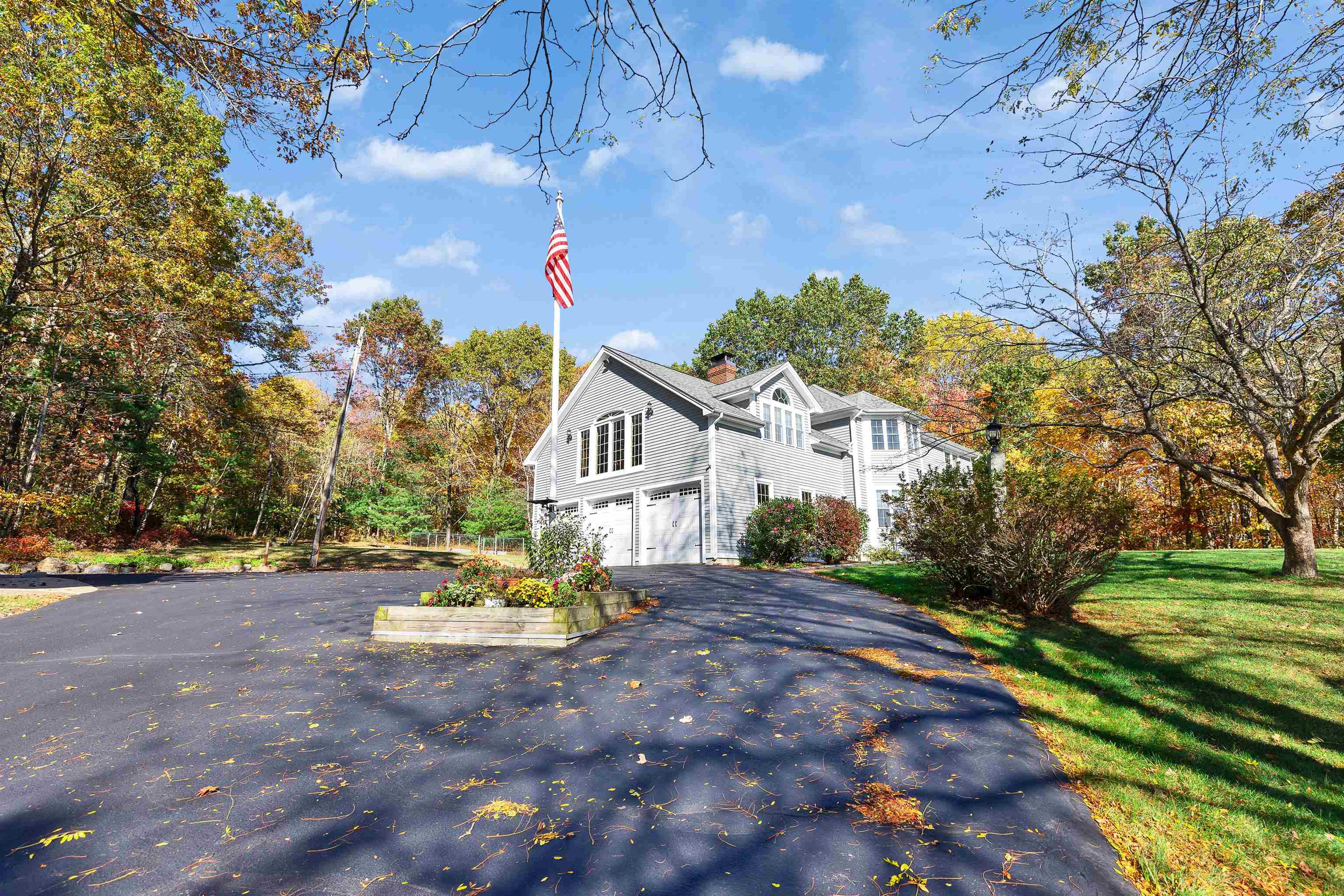 13 Johns Drive Hooksett, NH 03106 - Photo 40 of 55