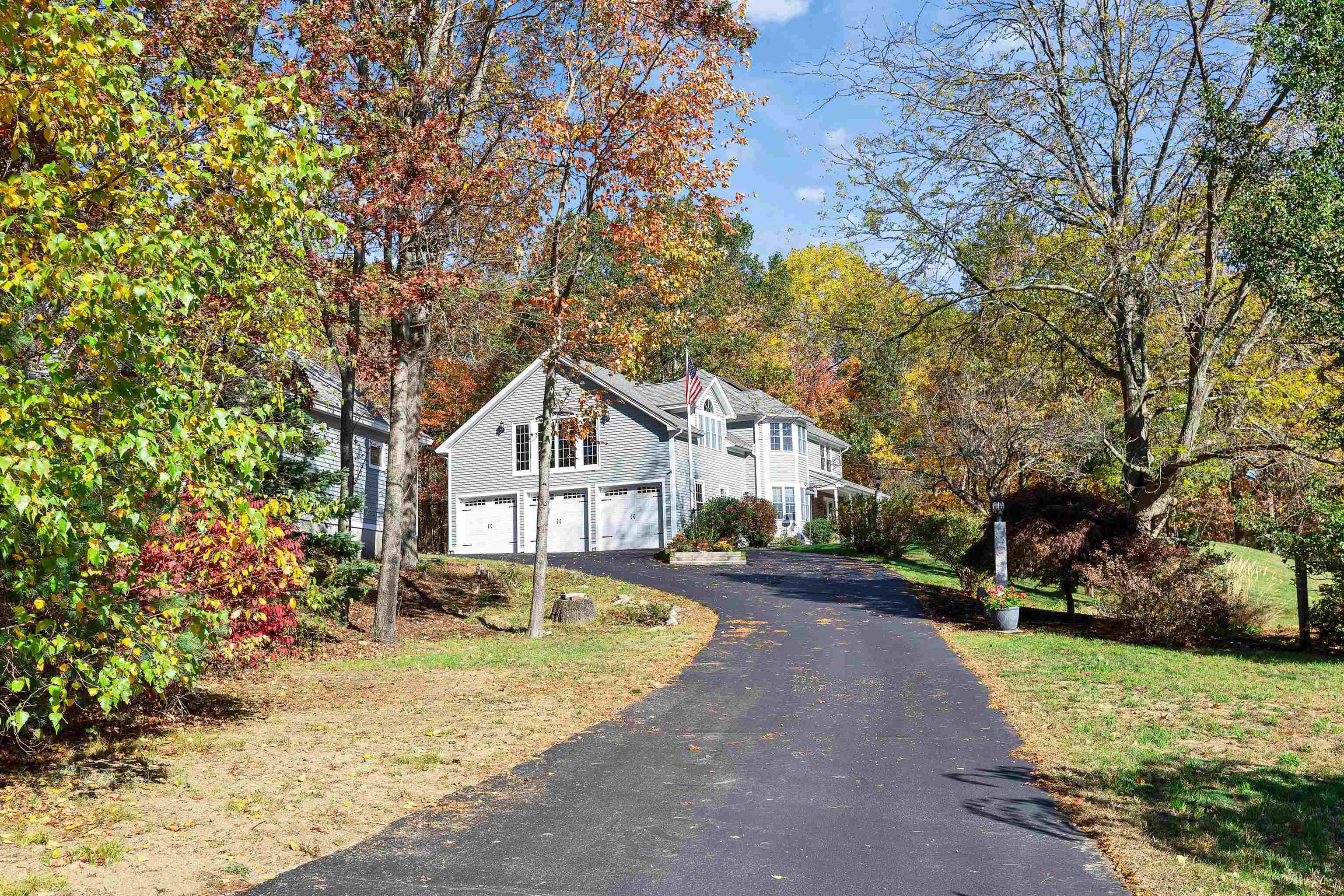 13 Johns Drive Hooksett, NH 03106 - Photo 42 of 55