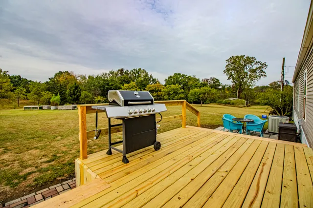 $240,000 | 2752 West Mosherville Road, Jonesville, MI 49250