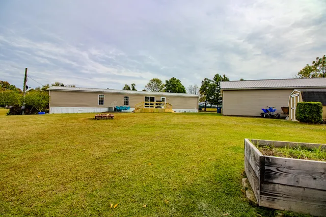 $240,000 | 2752 West Mosherville Road, Jonesville, MI 49250