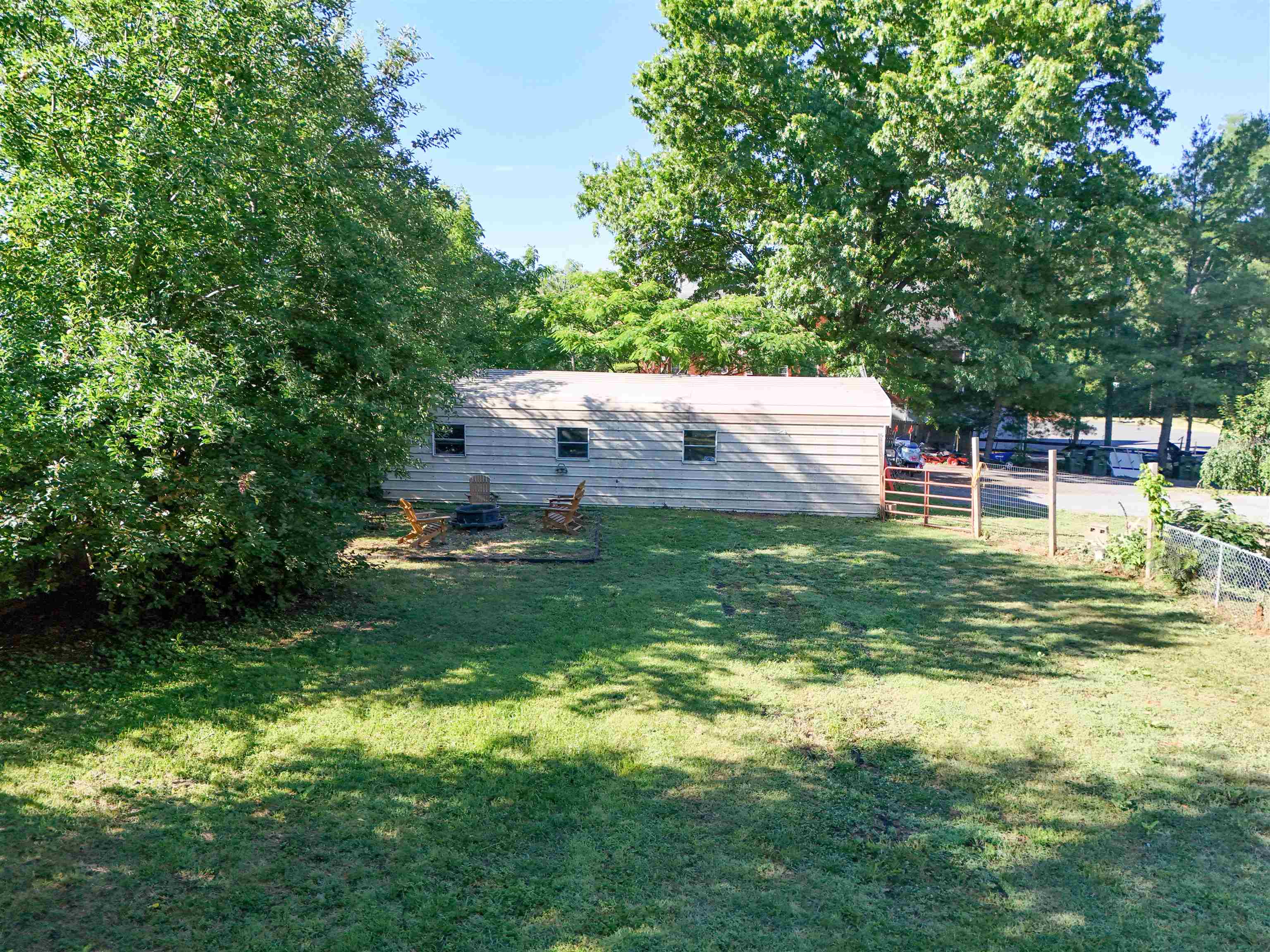 234 Montgomery Road Staunton, VA 24401 - Photo 5 of 39