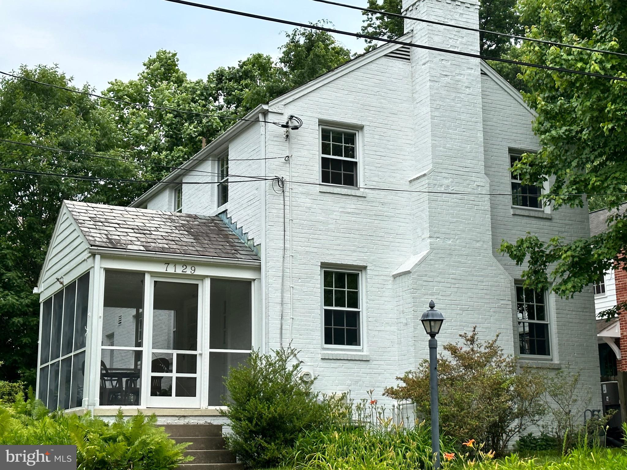 7129 Fairfax Road Bethesda, MD 20814 - Photo 3 of 42 Gallery Image 3