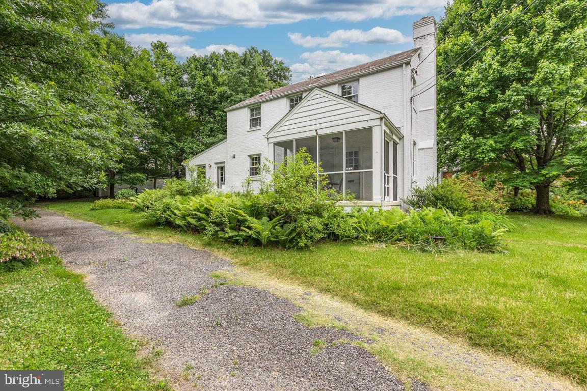 7129 Fairfax Road Bethesda, MD 20814 - Photo 6 of 42 Gallery Image 6