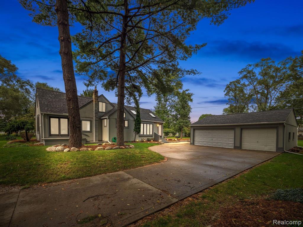 48070 Shelby Road Utica, MI 48317 - Photo 2 of 29