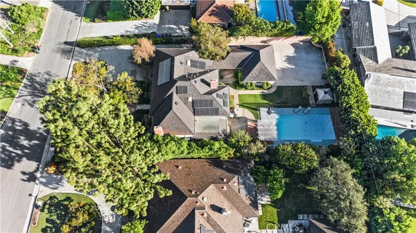 $3,980,000 | 900 North Gainsborough Drive, Pasadena, CA 91107
