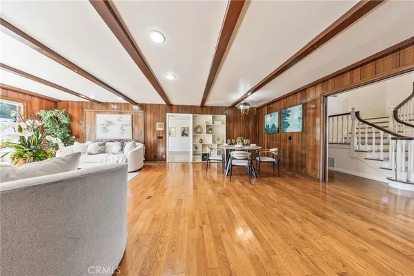 $3,980,000 | 900 North Gainsborough Drive, Pasadena, CA 91107