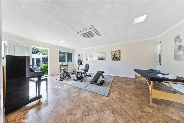 $3,980,000 | 900 North Gainsborough Drive, Pasadena, CA 91107